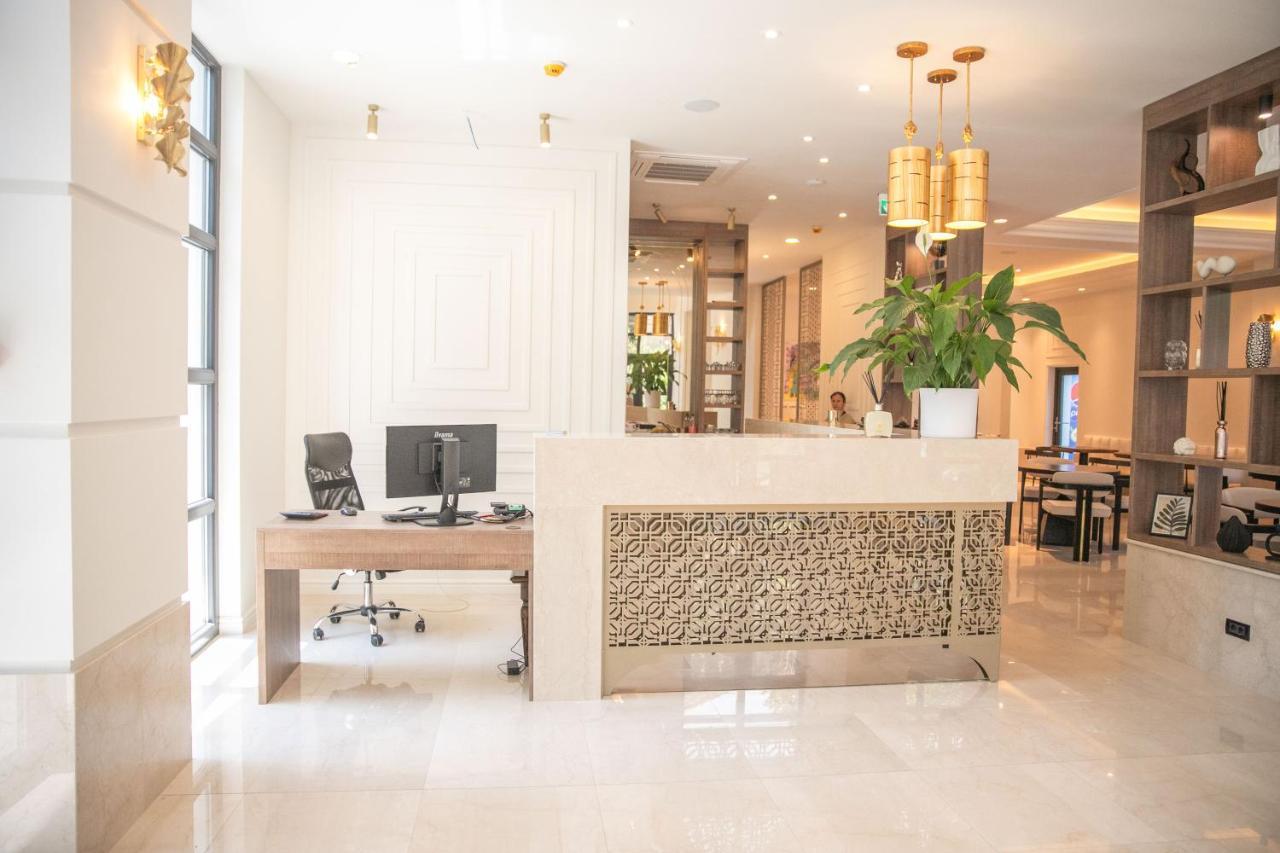 Cosmopolita Boutique Hotel Timișoara Zewnętrze zdjęcie