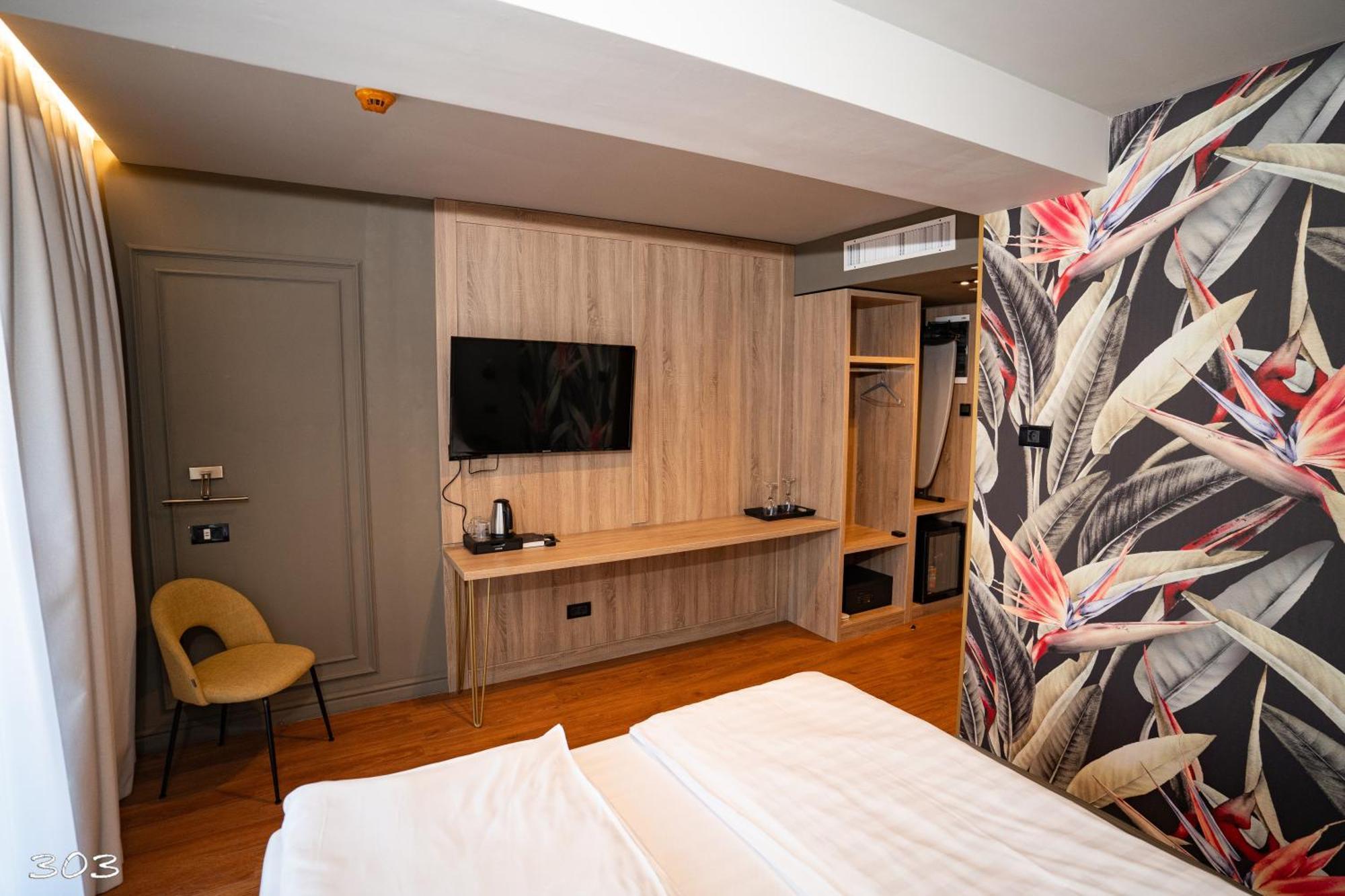 Cosmopolita Boutique Hotel Timișoara Zewnętrze zdjęcie
