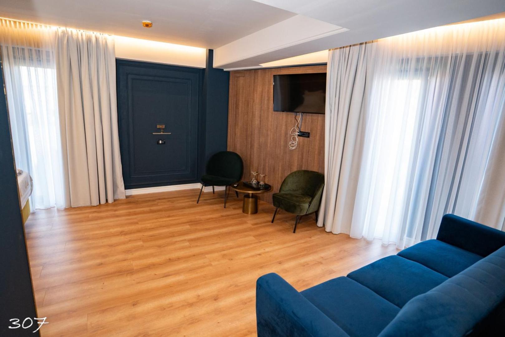 Cosmopolita Boutique Hotel Timișoara Zewnętrze zdjęcie