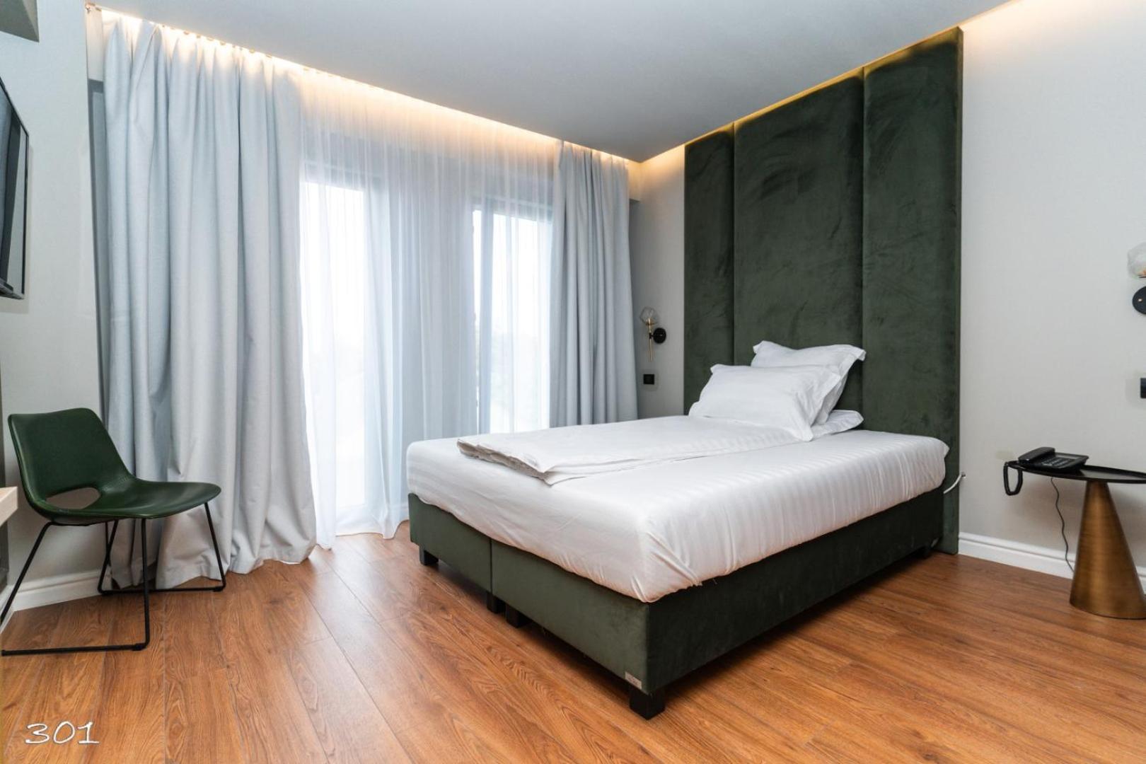 Cosmopolita Boutique Hotel Timișoara Zewnętrze zdjęcie