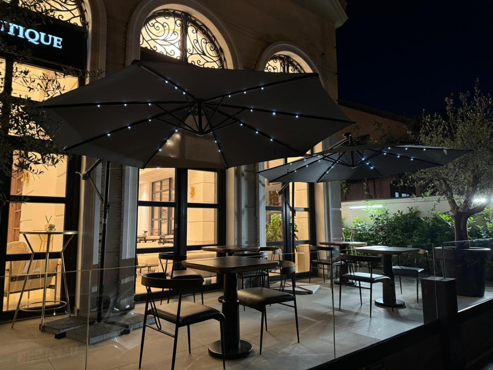 Cosmopolita Boutique Hotel Timișoara Zewnętrze zdjęcie