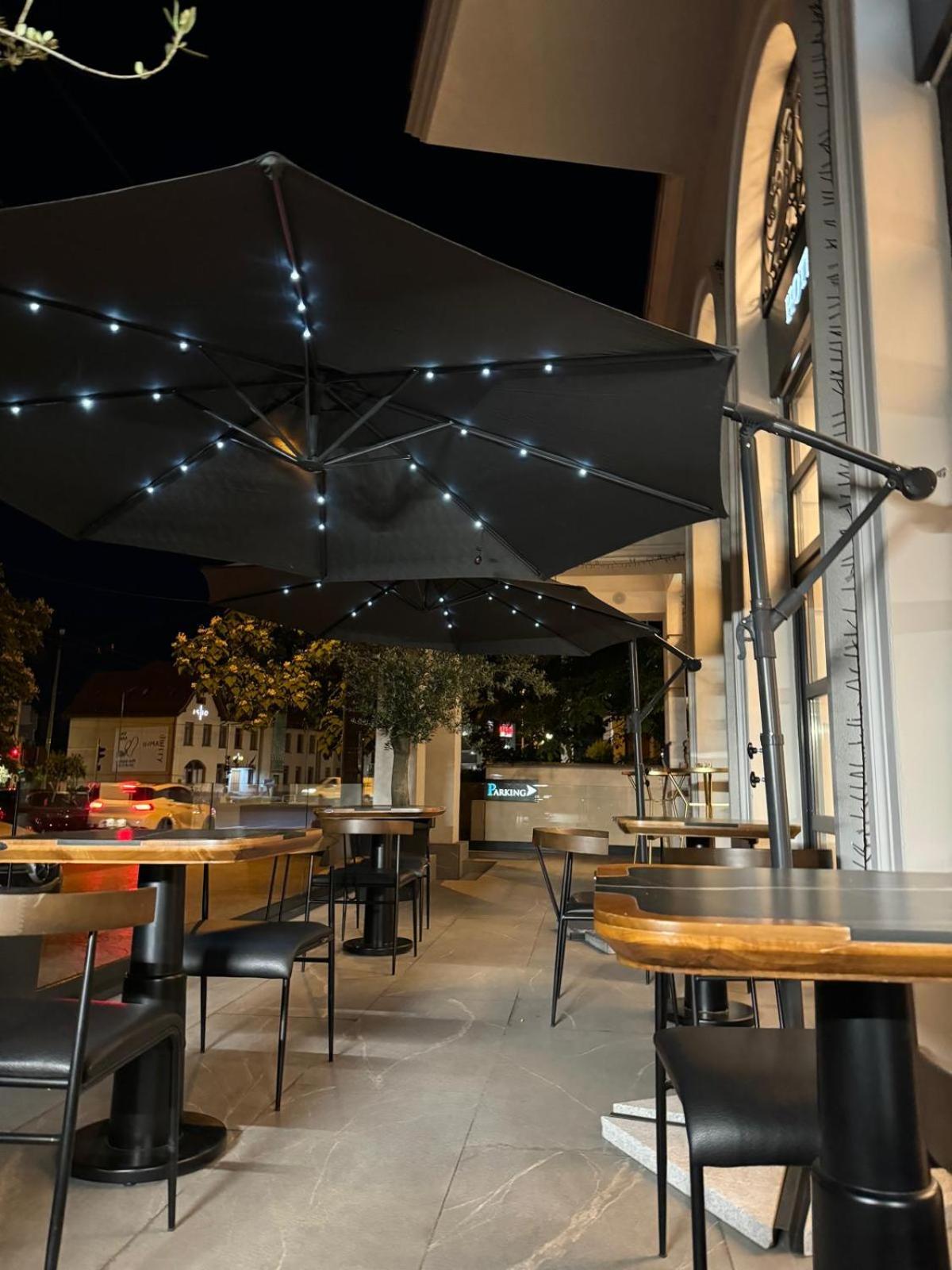 Cosmopolita Boutique Hotel Timișoara Zewnętrze zdjęcie